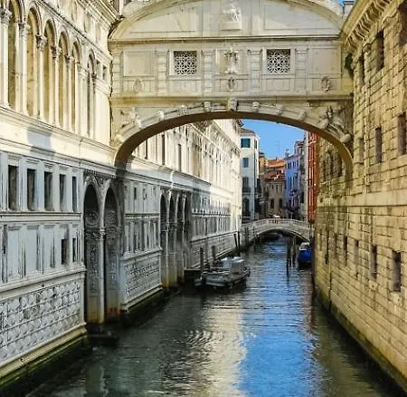 Alojamento de Acomodação e Pequeno-almoço Dimora Marciana Veneza