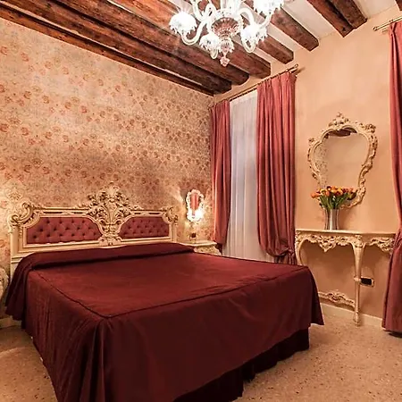 Bed & Breakfast Dimora Marciana 4*