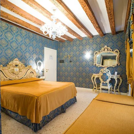Dimora Marciana Bed & Breakfast 4*