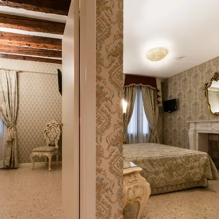 فندق مبيت وإفطار ديمورا مارشيانا