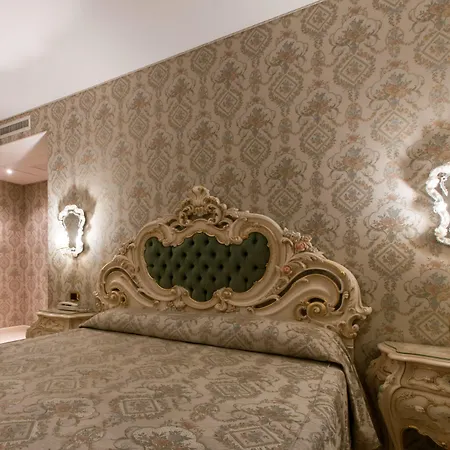 ديمورا مارشيانا فندق مبيت وإفطار البندقية